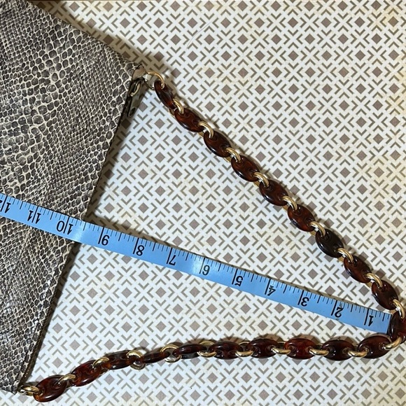 Vintage Walborg Embossed Faux Snakeskin Lucite Chain Style Handle - Picture 8 of 9